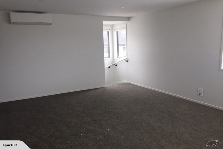 Photo of property in 7 Greenfinch Road, Hobsonville, Auckland, 0616