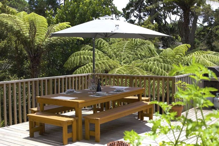 Photo of property in 3/47 Kaipatiki Road, Glenfield, Auckland, 0629