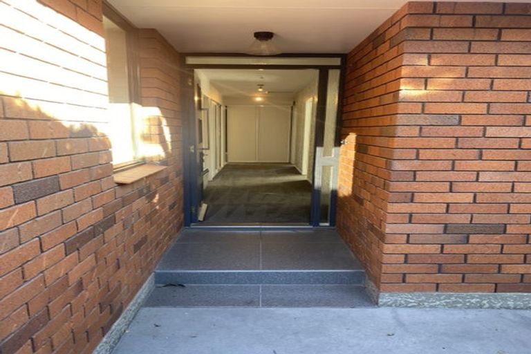 Photo of property in 40 Bay View Road, Moncks Bay, Christchurch, 8081