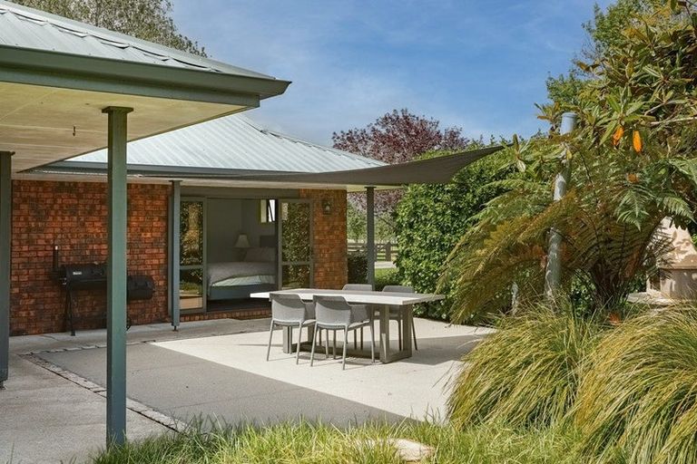 Photo of property in 11 Victoria Road, Westport, 7892