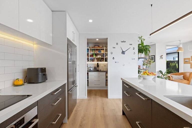 Photo of property in 2 Te Wairewa Street, Pegasus, 7612