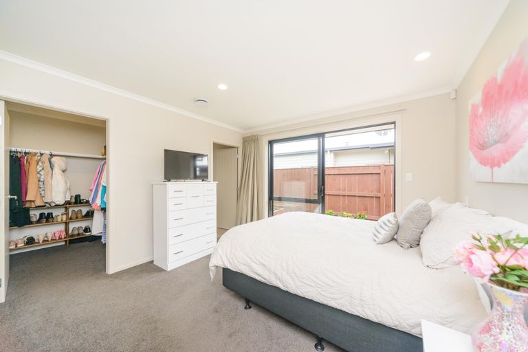 Photo of property in 2 Pegasus Place, Kelvin Grove, Palmerston North, 4414