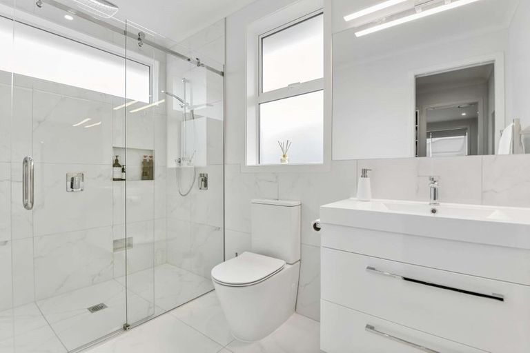 Photo of property in 25 Gee Place, Taradale, Napier, 4112