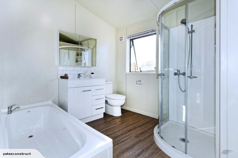 Photo of property in 3a Kingsbridge Drive, Burwood, Christchurch, 8083