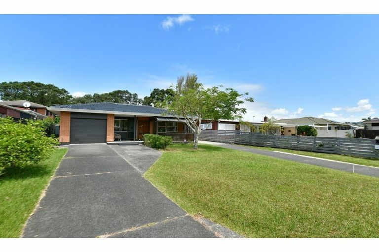 Photo of property in 8 Manuka Street, Orewa, 0931