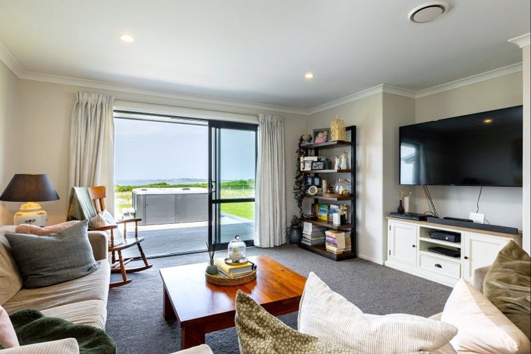 Photo of property in 53 Koura Bay Drive, Hapuku, Kaikoura, 7371