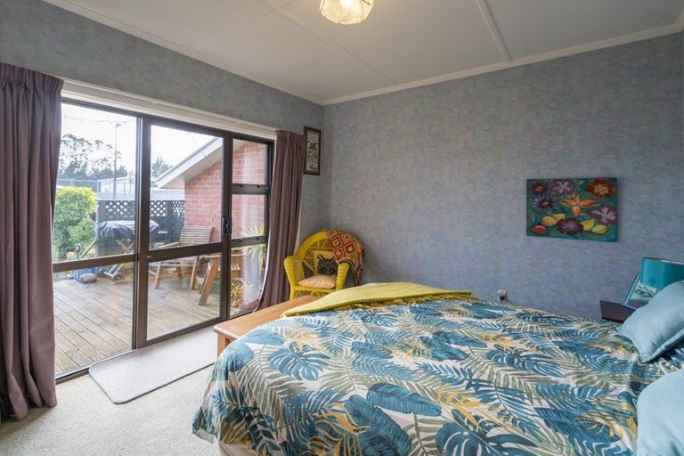 Photo of property in 24 Durham Street, Winton, 9720
