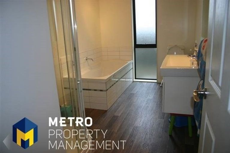 Photo of property in 18 Didham Drive, Mosgiel, 9024