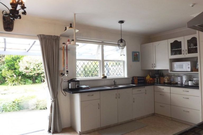 Photo of property in 20 Ferguson Street, Levin, 5510