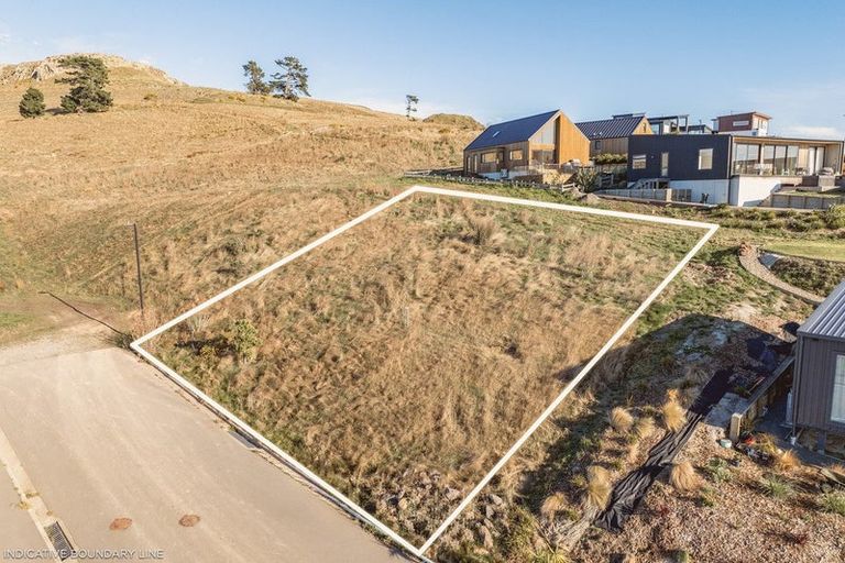 Photo of property in 6 Oxenhope Road, Richmond Hill, Christchurch, 8081