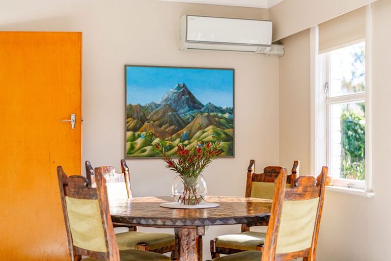 Photo of property in 11 Anthony Grove, Paraparaumu Beach, Paraparaumu, 5032