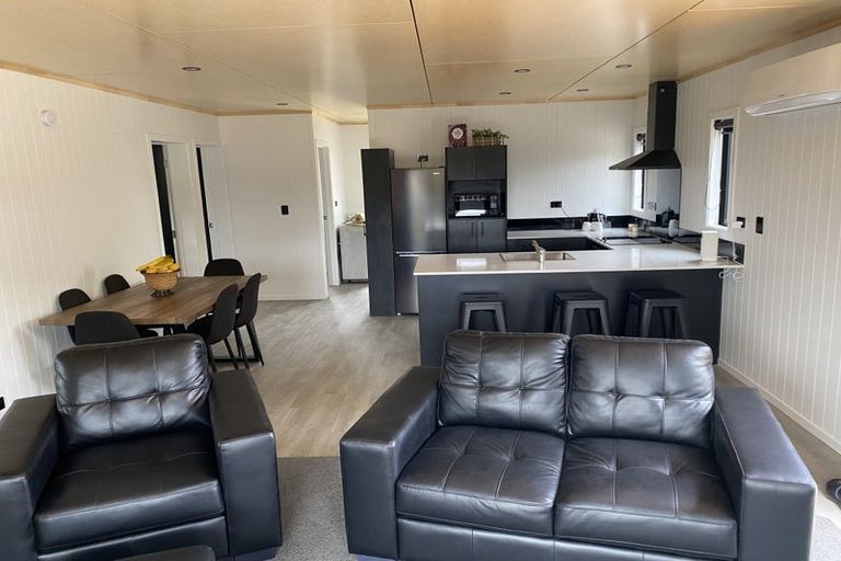 Photo of property in 112 Philomel Road, Whangamata, 3620