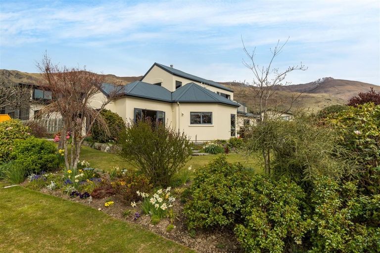 Photo of property in 113 Meadowstone Drive, Wanaka, 9305