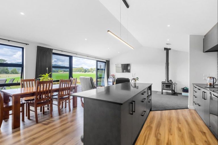 Photo of property in 25 Tio Street, Kakahi, Owhango, 3989