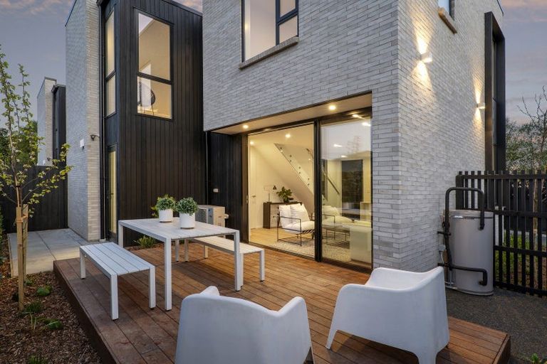 Photo of property in 1/18 Cornwall Street, St Albans, Christchurch, 8014