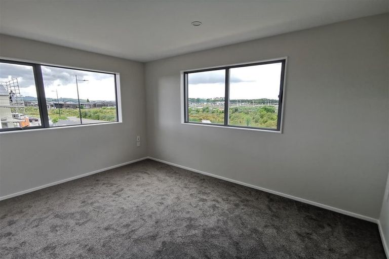 Photo of property in 67 Kaha Road, Papakura, 2110