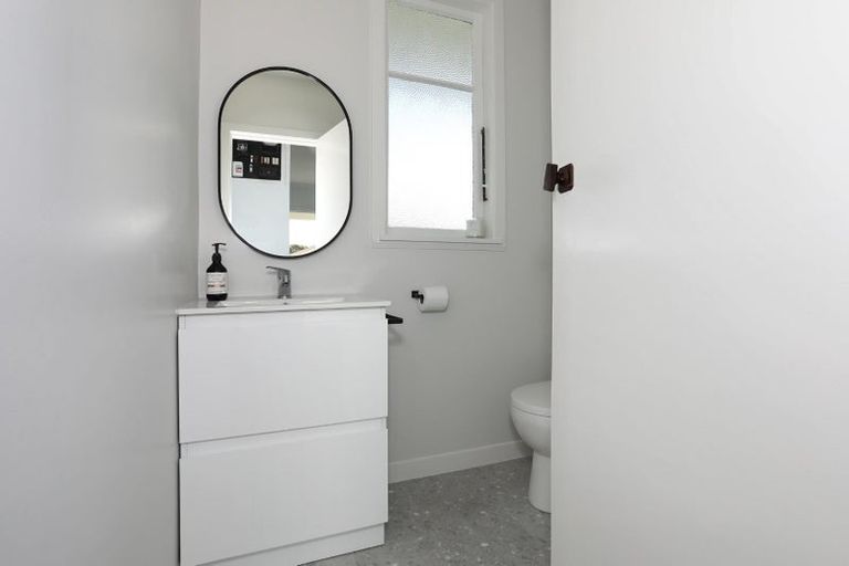 Photo of property in 12 Rira Street, Marton, 4710