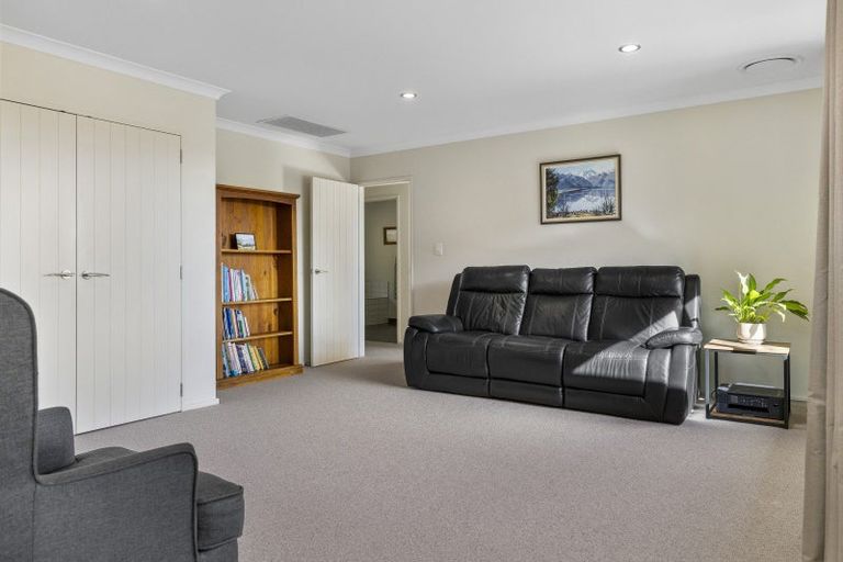 Photo of property in 11 Dalmore Way, Acacia Bay, Taupo, 3385
