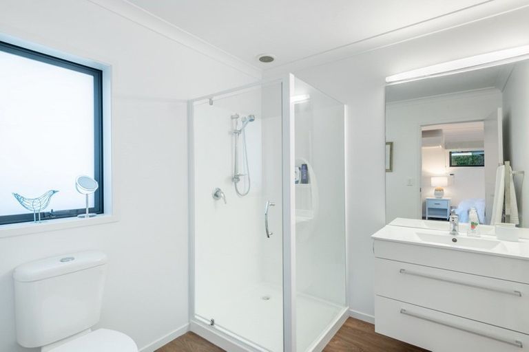 Photo of property in 122 Oteki Park Drive, Welcome Bay, Tauranga, 3112