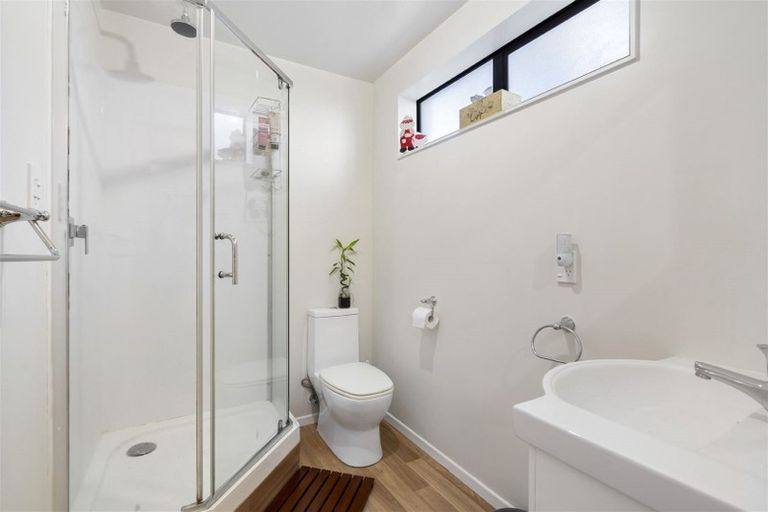 Photo of property in 1/59 Centorian Drive, Windsor Park, Auckland, 0632