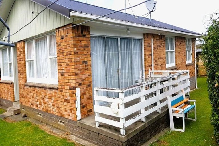 Photo of property in 1/70 Great South Road, Papakura, 2110