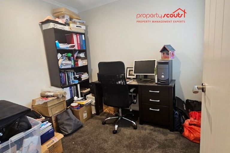 Photo of property in 12 Kingi Te Ahoaho Place, Otaki, 5512