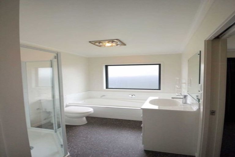 Photo of property in 17 Ragley Way, Rolleston, 7615