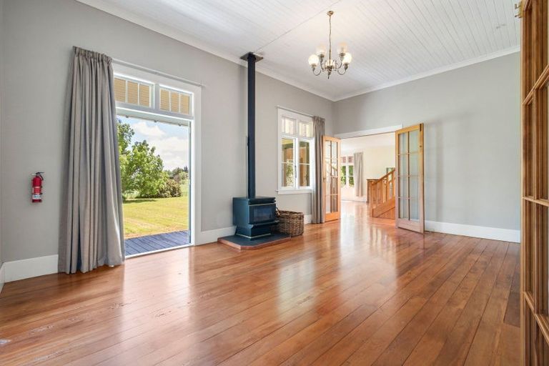 Photo of property in 75 Kahuterawa Road, Linton, Palmerston North, 4472