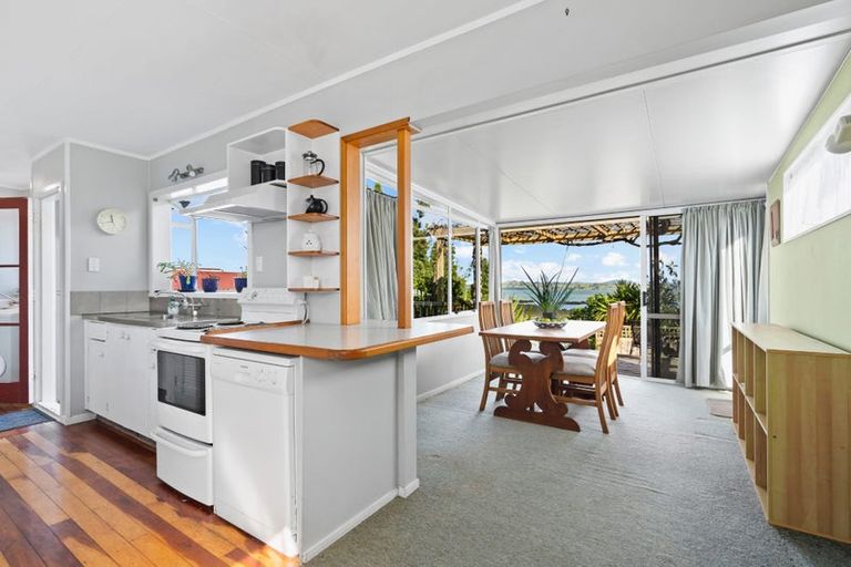 Photo of property in 10 Edge Street, Onerahi, Whangarei, 0110