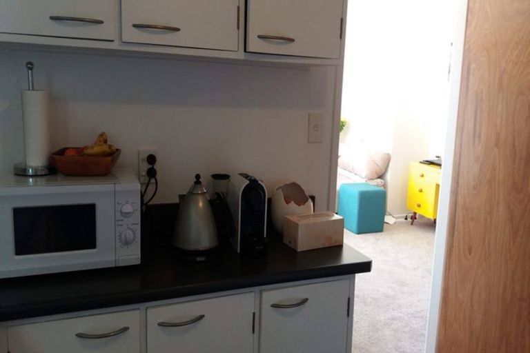 Photo of property in 82 Collier Avenue, Karori, Wellington, 6012