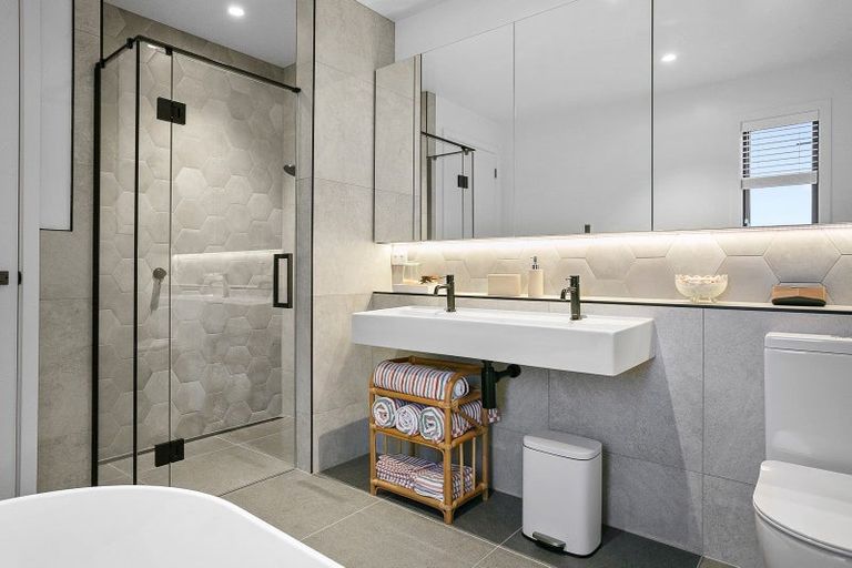 Photo of property in 9 Lakewood Lane, Cambridge, 3434