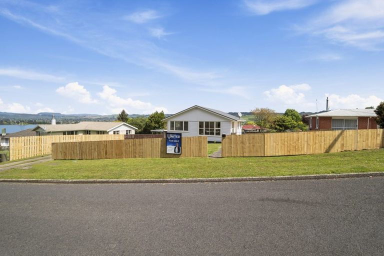 Photo of property in 56 Thomas Crescent, Western Heights, Rotorua, 3015
