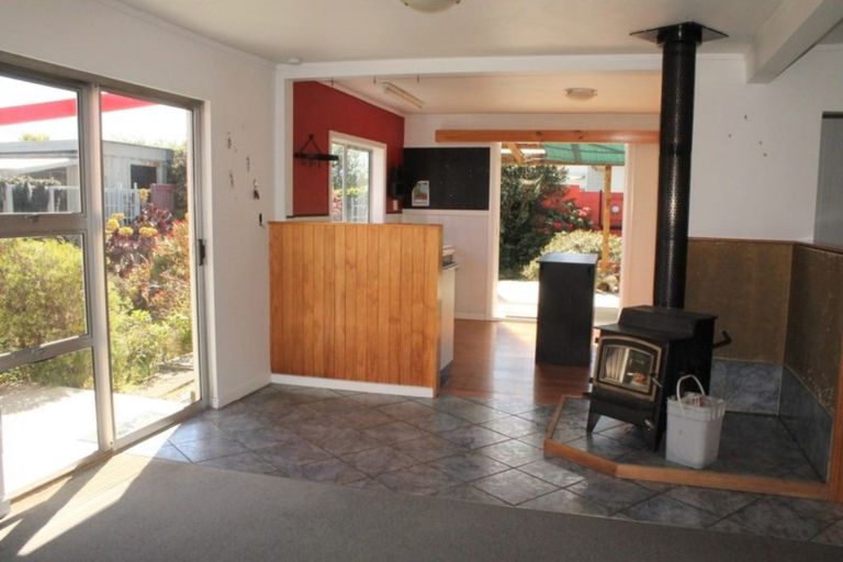 Photo of property in 35 Romilly Street, Westport, 7825