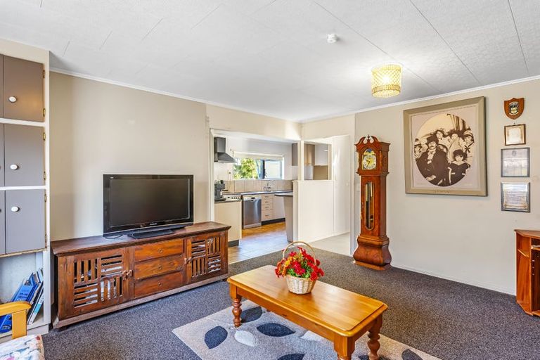 Photo of property in 110 Arawhata Road, Paraparaumu, 5032
