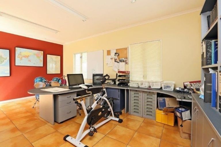 Photo of property in 24 Russell Robertson Drive, Havelock North, 4130