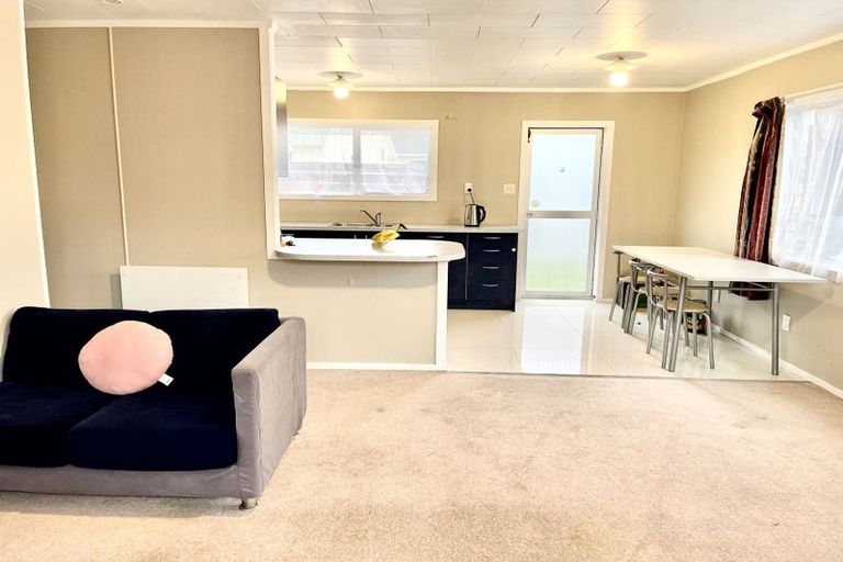 Photo of property in 6u1 Snead Place, Hamilton East, Hamilton, 3216