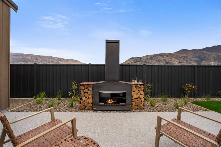 Photo of property in 7 Mason Street, Wanaka, 9305