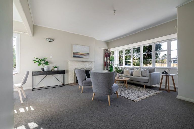 Photo of property in 27 Savage Crescent, West End, Palmerston North, 4412