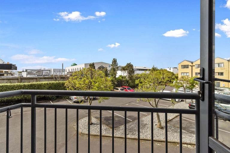 Photo of property in 1l/10 Crown Lynn Place, New Lynn, Auckland, 0600