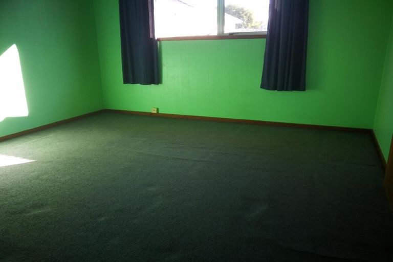Photo of property in 42 Fruitvale Road, New Lynn, Auckland, 0600
