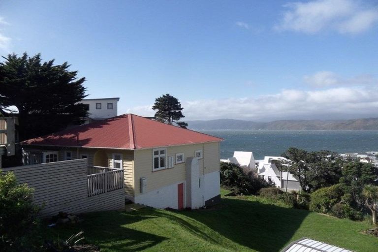 Photo of property in 19 Fettes Crescent, Seatoun, Wellington, 6022