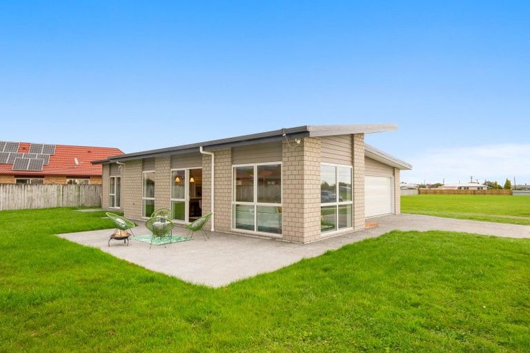 Photo of property in 22 Thorn Street, Levin, 5510