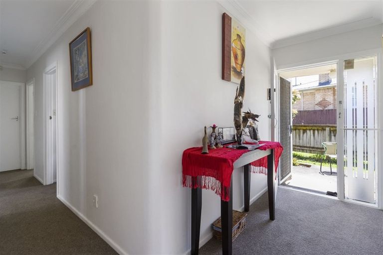 Photo of property in 39 Christmas Road, Manurewa, Auckland, 2102