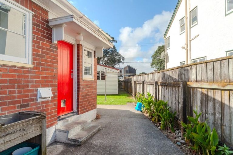 Photo of property in 90 Copeland Street, Epuni, Lower Hutt, 5011