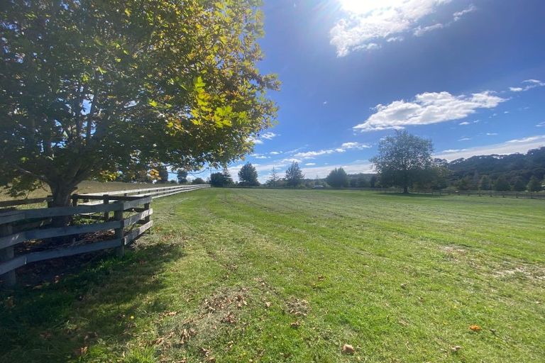 Photo of property in 98 Mahoenui Valley Road, Coatesville, 0793