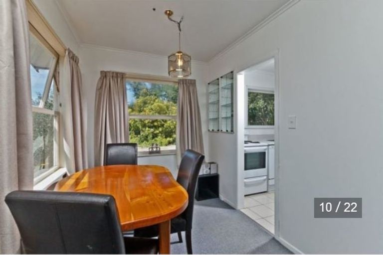 Photo of property in 23 Ellice Road, Totara Vale, Auckland, 0629