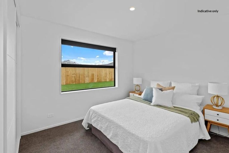 Photo of property in 18 Bill Hammond Drive, Belfast, 8051