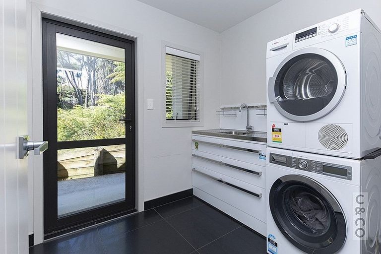 Photo of property in 22c Sunnyvale Road, Swanson, Auckland, 0614