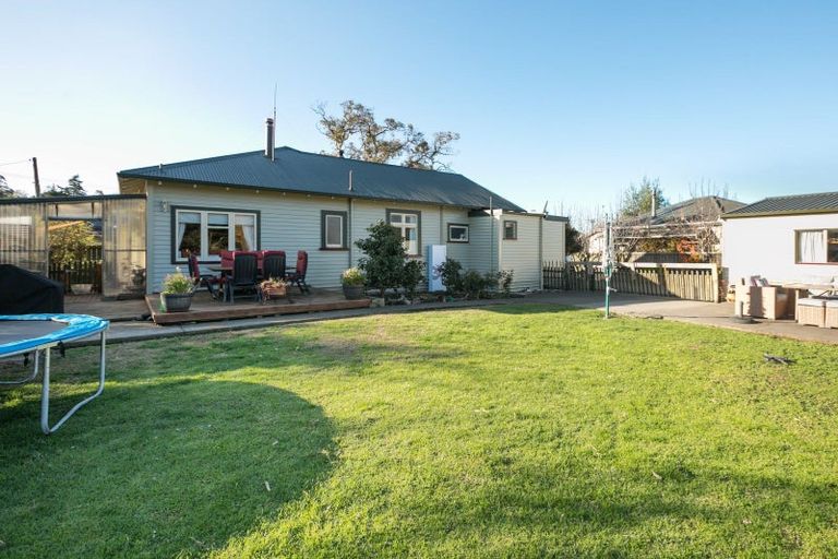 Photo of property in 15a Ruataniwha Street, Waipawa, 4210
