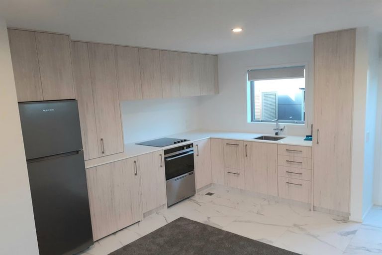 Photo of property in 3/7 Flanshaw Road, Te Atatu South, Auckland, 0610